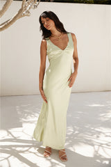 Freshen Up Maxikleid Satin Grün