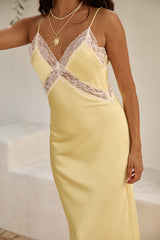 Secret Admirer Satin Maxikleid Gelb