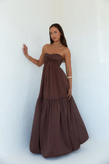 Unvergesslicher Stil Trägerloses Maxikleid Braun