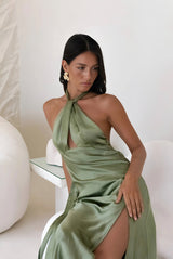 In My Feelings Satin Maxikleid Olive