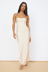 Satinmaxikleid Beige "Start of Something New"