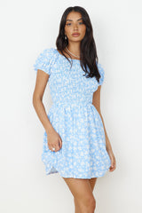 Kleid wie ein Blaukehlchen