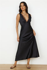 Traumhaftes Maxi-Kleid in Schwarz