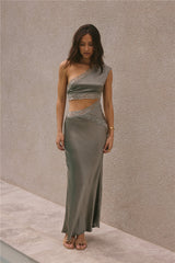 Limitless Love Satin-Maxikleid Khaki