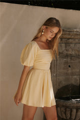 Daisy-Ketten-Minikleid Gelb