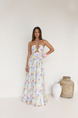 Hibiskusfarbenes Neckholder-Maxikleid mit Print