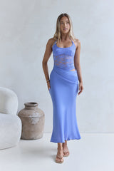 Aurora Dreams Halter Maxikleid aus Spitze in Blau
