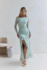Whispered Secrets Mesh Maxikleid mit langen Ärmeln Salbeigrün
