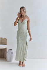 Maxikleid aus Mesh „Far And Away“ Salbeigrün