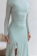 Whispered Secrets Mesh Maxikleid mit langen Ärmeln Salbeigrün