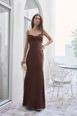 Brilliant Belle Satin-Maxikleid Braun