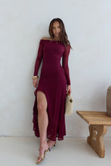 Whispered Secrets Maxi-Langarmkleid aus Mesh in Weinrot