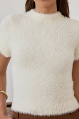 Old Money Hour Flauschiger Kurzarmpullover aus Strick Weiß