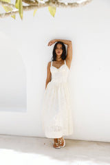 Verzaubertes Nebel Maxikleid Creme