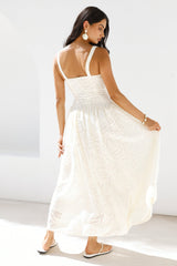 Verzaubertes Nebel Maxikleid Creme