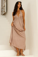 Halter-Maxikleid mit Kopfsteinpflaster-Muster, Braun