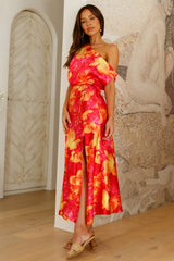 Lakeside Retreat Satin-Maxikleid Rosa