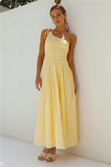 Maxikleid „Beaming Hues“ mit einem Schulterträger, Gelb