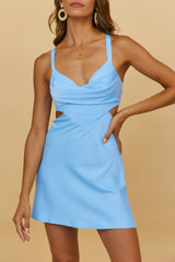 Tag- oder Nachtkleid in Blau