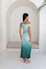 Weiches schulterfreies Mesh-Maxikleid in Grün