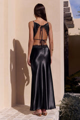 City Silhouettes Satin Maxikleid Schwarz